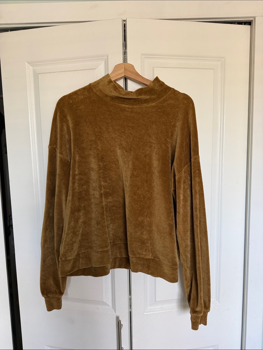 The Simple Folk Organic cotton velvet mock-neck top sz S
